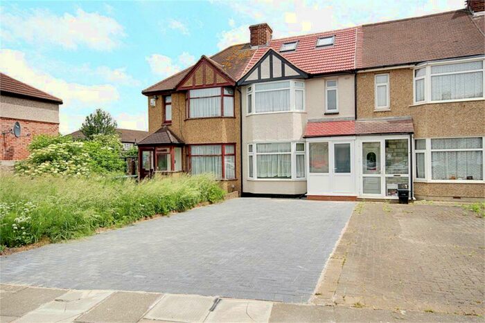 4 Bedroom Terraced House To Rent In Greenwood Avenue, Enfield, EN3