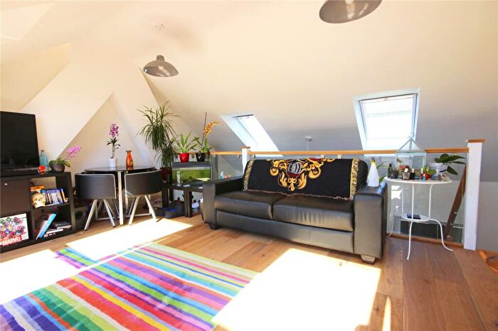 2 Bedroom Maisonette To Rent In Elmcroft Crescent, Ashley Down, Bristol, BS7