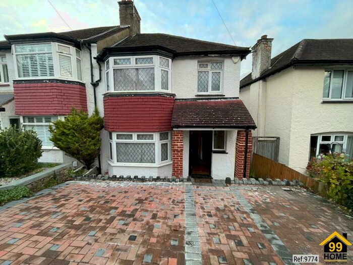 3 Bedroom Semi-Detached House To Rent In South Drive, Coulsdon, Croydon, CR5