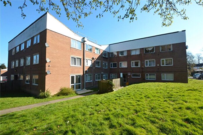 1 Bedroom Apartment To Rent In Flat, Grove House, Woodland Grove, Leeds, West Yorkshire, LS7