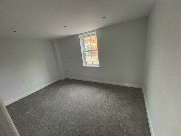 1 Bedroom Flat To Rent In Commercial Road, Poole, BH14