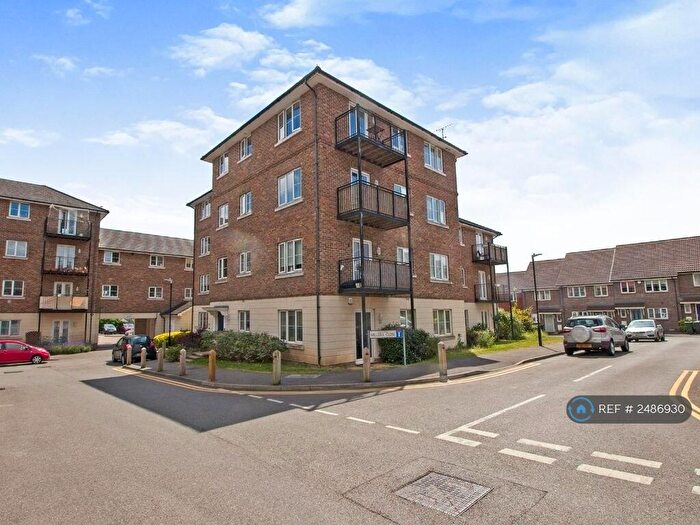 2 Bedroom Flat To Rent In Trident Court, Dartford, DA1