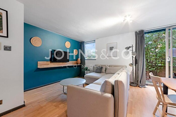 2 Bedroom Apartment To Rent In Cape Yard, London, E1W