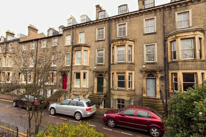 6 Bedroom Terraced House To Rent In Brookside, Cambridge, Cambridgeshire, CB2