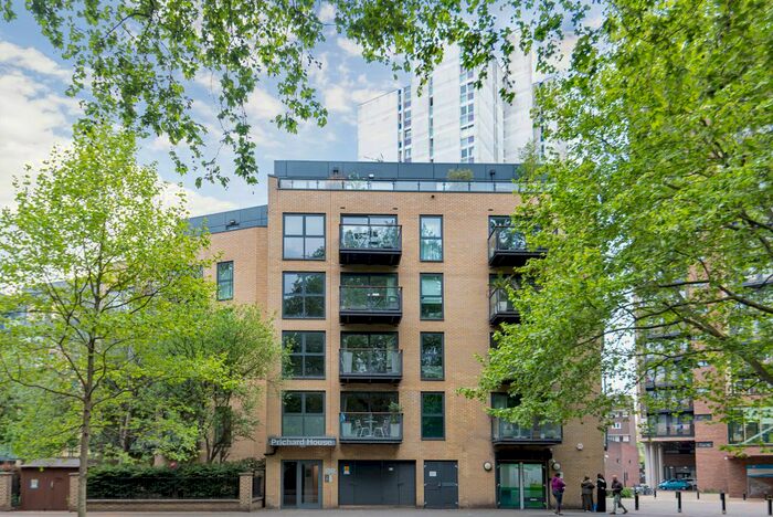 2 Bedroom Flat To Rent In Prichard House, Kennington, SE11