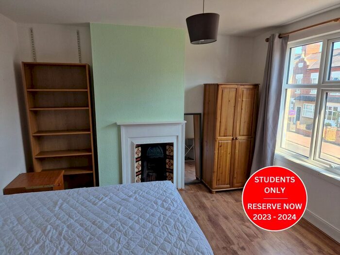 5 Bedroom Terraced House To Rent In Clarendon Park Road, Leicester, LE2