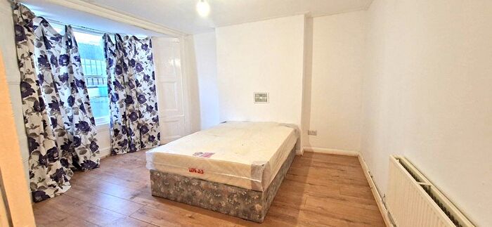 1 Bedroom Flat To Rent In Berriman Road, London, N7