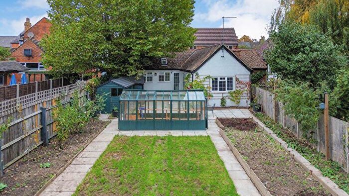 2 Bedroom Detached Bungalow For Sale In Rothsay Place, Bedford, MK40