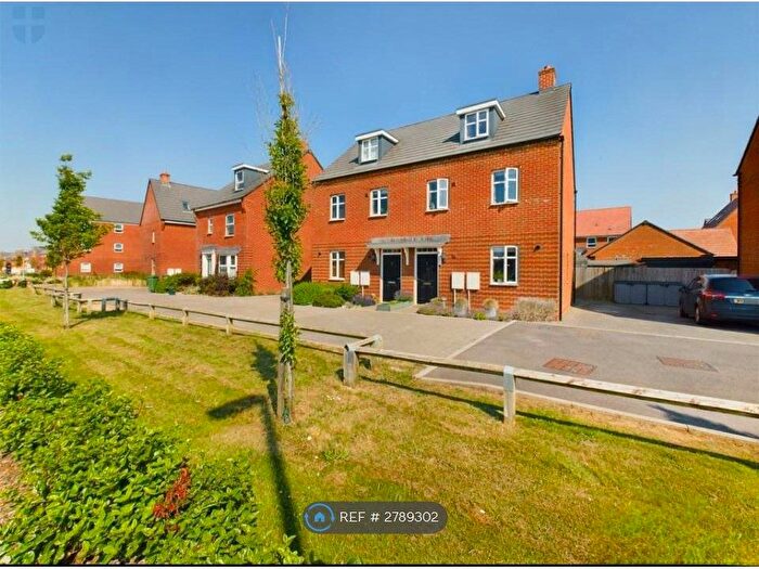 3 Bedroom Semi-Detached House To Rent In Emerald Way, Broughton, Aylesbury, HP22