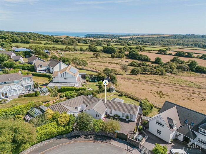 4 Bedroom Detached Bungalow For Sale In The Downs, Reynoldston, Swansea, SA3