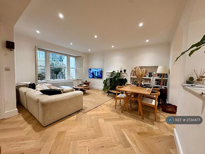 2 Bedroom Flat To Rent In Adelaide Crescent, Hove, BN3