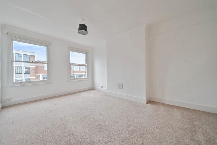 2 Bedroom Flat For Sale In London Road, Bromley, BR1