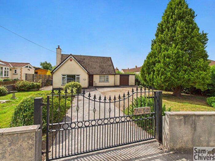3 Bedroom Detached Bungalow For Sale In Maynard Terrace, Clutton, BS39