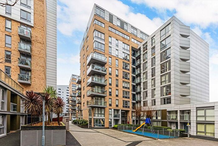 2 Bedroom Flat For Sale In Canary View, Greenwich, SE10