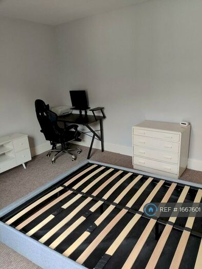 1 Bedroom Flat To Rent In High Street, Rochester, ME1