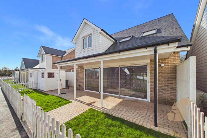 3 Bedroom Detached Bungalow To Rent In Salt Meadows, Tollesbury, CM9