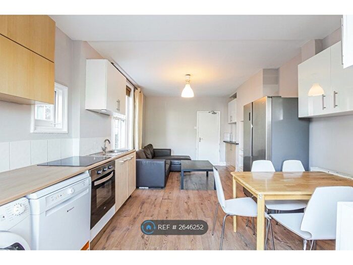 5 Bedroom Flat To Rent In London, London, SE5