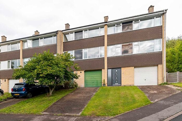 3 Bedroom House To Rent In Alpine Gardens, BA1