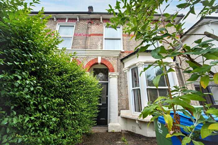 2 Bedroom Flat For Sale In B Melbourne Grove, East Dulwich, London, SE22