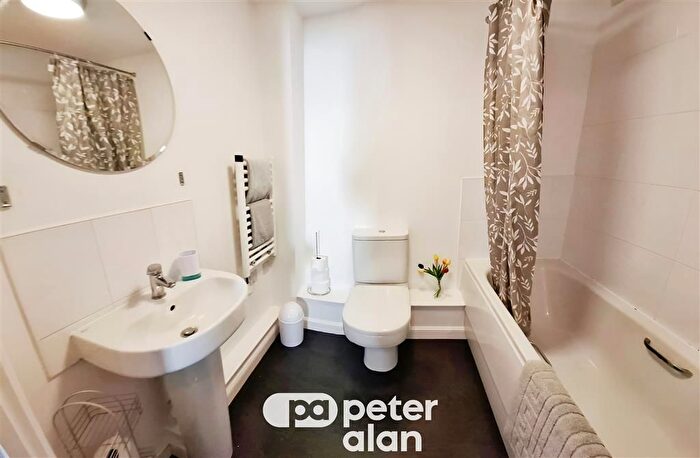 1 Bedroom Flat To Rent In Phoebe Road, Pentrechwyth, Swansea, SA1