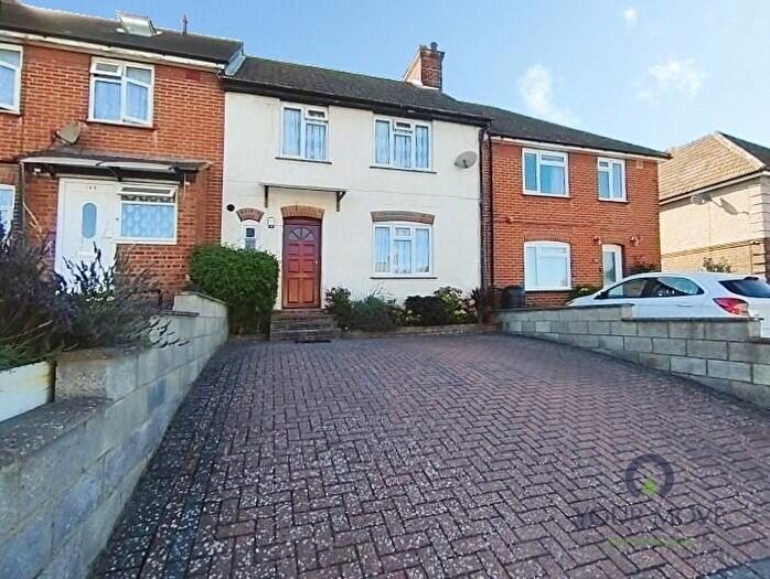 3 Bedroom Terraced House For Sale In Pagitt Street, Chatham, Kent, ME4