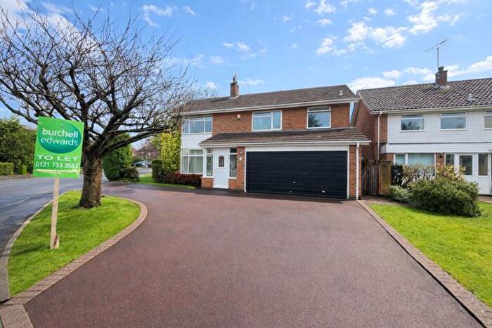 5 Bedroom Detached House To Rent In White House Way, Solihull, B91
