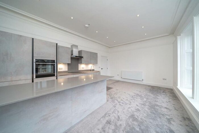 2 Bedroom Apartment To Rent In Quadrant House, Quadrant Mews, Buxton, SK17