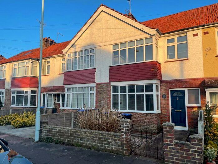 3 Bedroom Terraced House To Rent In Ripley Road, Worthing, BN11