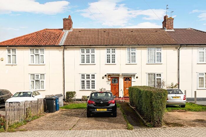 3 Bedroom Terraced House For Sale In Littlefield Road, Edgware, HA8