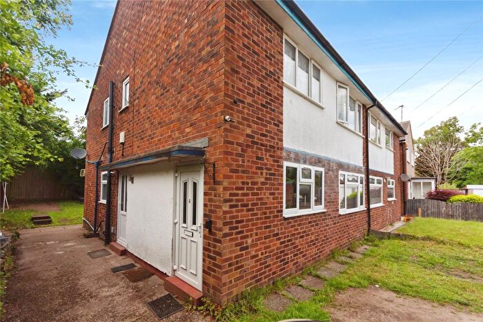 2 Bedroom Flat For Sale In Lincoln Close, Birmingham, West Midlands, B27