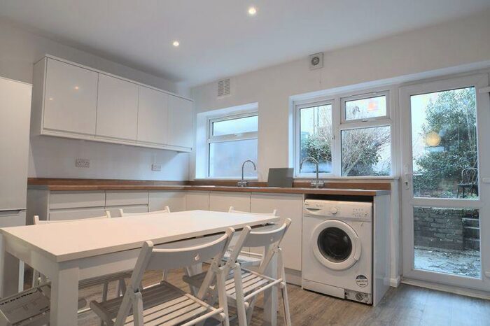 6 Bedroom Terraced House To Rent In Caledonian Road, Brighton, BN2