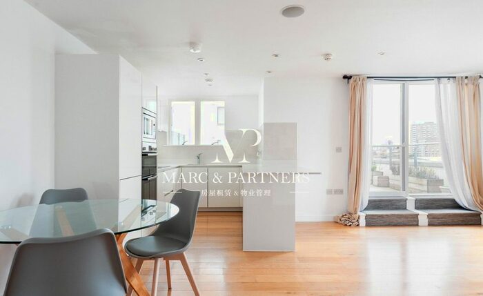 3 Bedroom Flat To Rent In Ceram Court, Greater London, E3