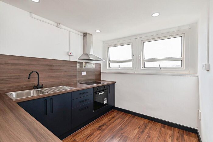 2 Bedroom Flat For Sale In Dove Street, Kingsdown, Bristol, BS2