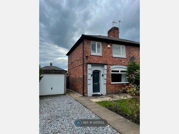 3 Bedroom Semi-Detached House To Rent In Gorton Street, Eccles, M30