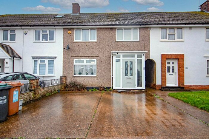 3 Bedroom Terraced House For Sale In Little Oxhey Lane, Watford, WD19