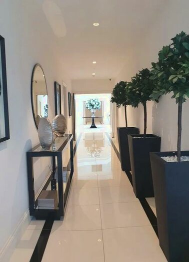 2 Bedroom Flat To Rent In Victoria Street, Windsor, Berkshire, SL4