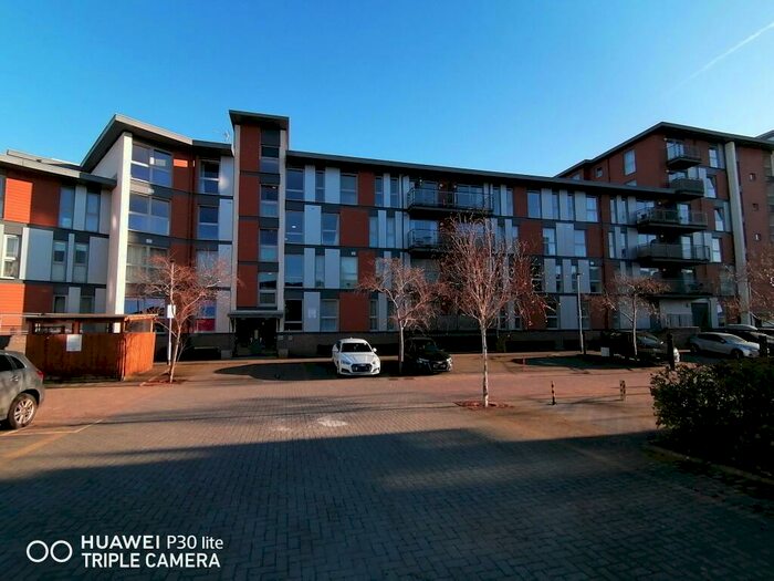 2 Bedroom Apartment To Rent In Commonwealth Drive, Crawley, RH10