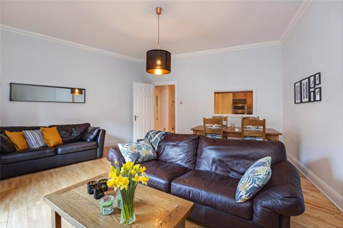 2 Bedroom Apartment For Sale In Herbal Hill, EC1R