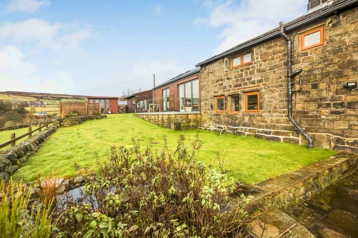 4 Bedroom Semi-Detached House For Sale In Wadsworth, Hebden Bridge, HX7