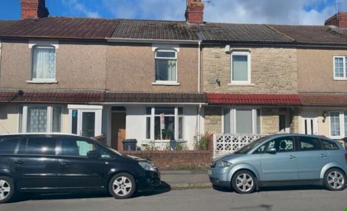 3 Bedroom Property To Rent In Colbourne Street, Swindon SN1