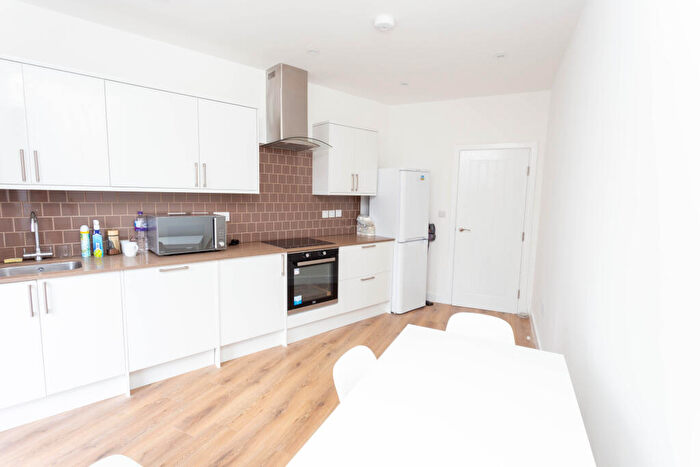 2 Bedroom Apartment To Rent In Blue Anchor Lane, London, Greater London, SE16