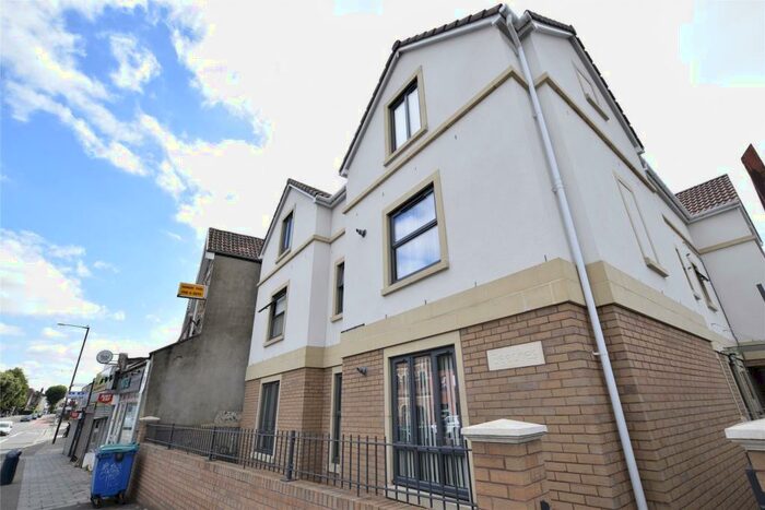 2 Bedroom Apartment To Rent In Beeches, Fishponds Road, Fishponds, Bristol, BS16