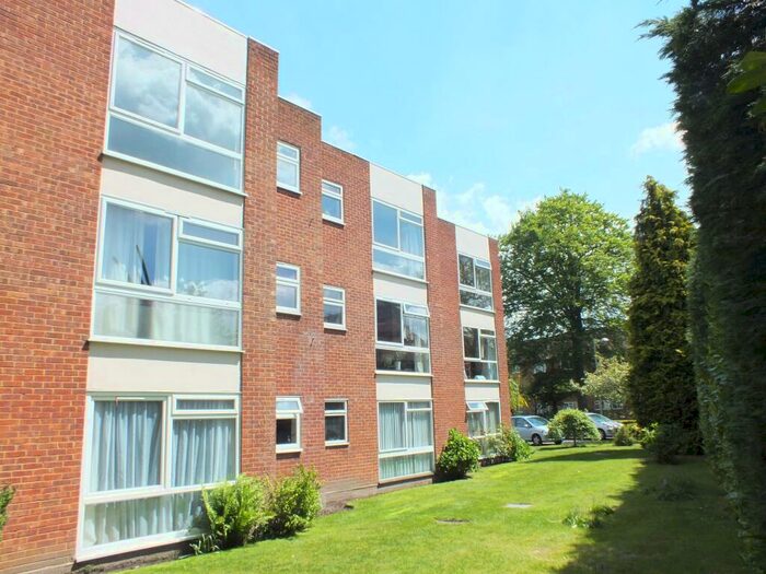 1 Bedroom Flat To Rent In Horsell/woking, GU21