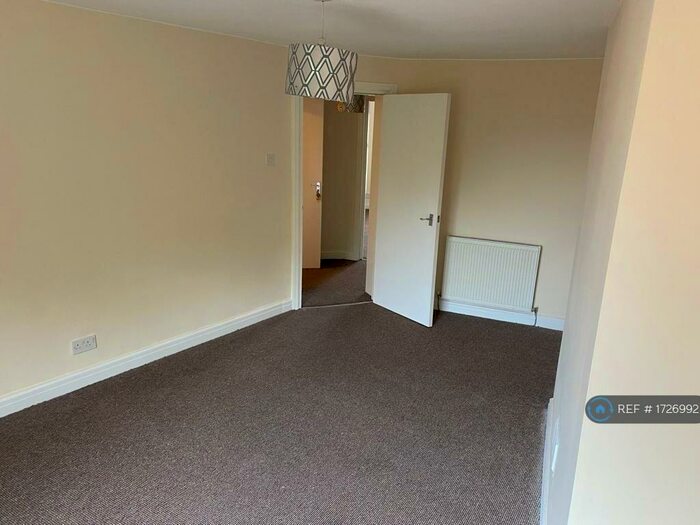 2 Bedroom Flat To Rent In Deansgate, Bolton, BL1
