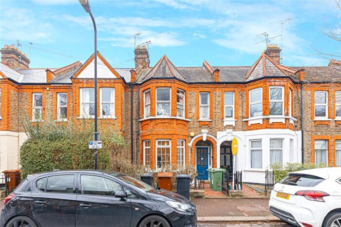 1 Bedroom Flat To Rent In Carr Road, Walthamstow, London, E17
