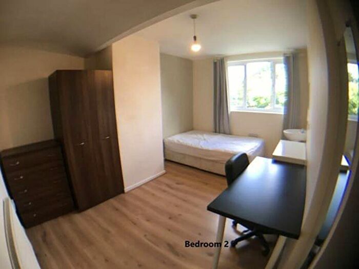 6 Bedroom House To Rent In Kensington Terrace, LS6