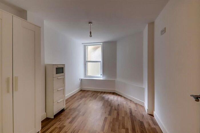 2 Bedroom Apartment To Rent In Heene Terrace, Worthing, BN11