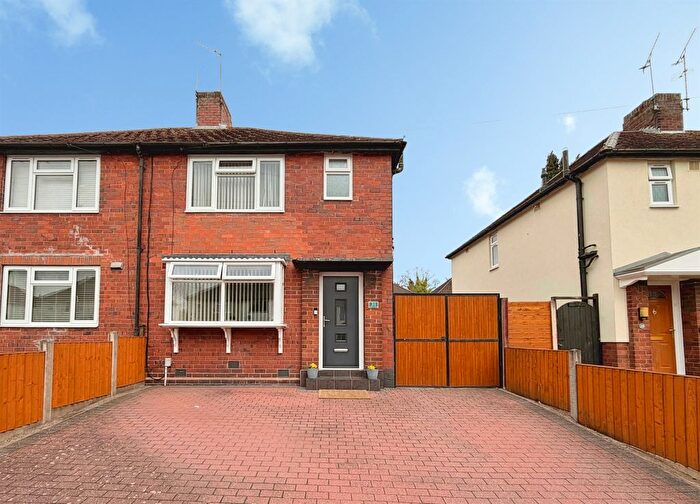 2 Bedroom Semi Detached House For Sale In Stepping Stones, Stourbridge, DY8