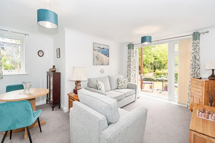 2 Bedroom Flat For Sale In The Laureates (A), Guiseley, LS20