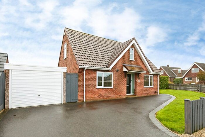 2 Bedroom Detached House For Sale In Springfield Avenue, Sandiacre, Nottingham, Derbyshire, NG10